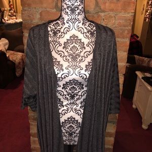 LulaRoe Shirley Size Small Green/Gray